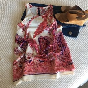Violet & Claire - Sleeveless Pink& White top. Sz M